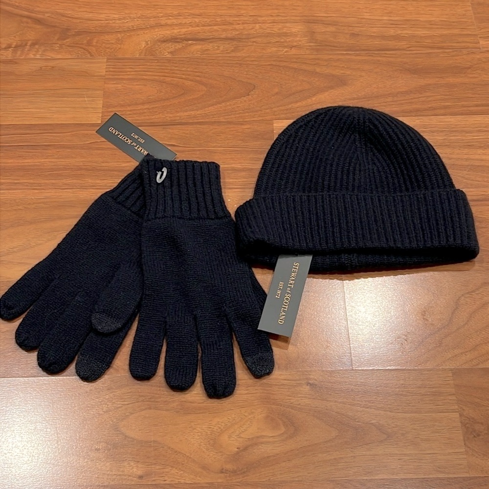 Cashmere Beanie and Gloves Navy Blue Stewart of Scotland